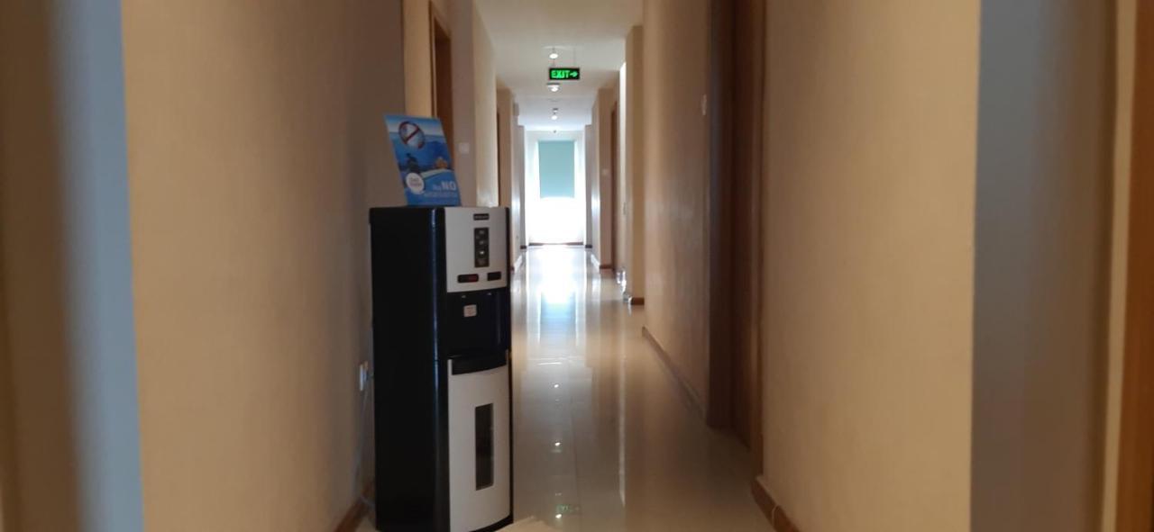 Deli Hotel Medan Exterior photo